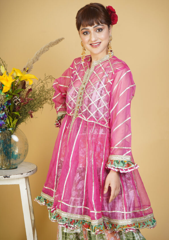 Pink-Jacket-with-sharara-set-05